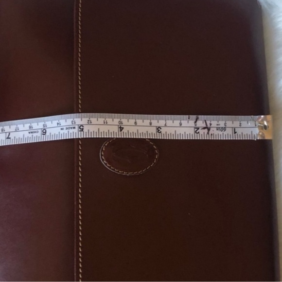 Chic Cartier Leather Women's Clutch - Picture 8 of 12